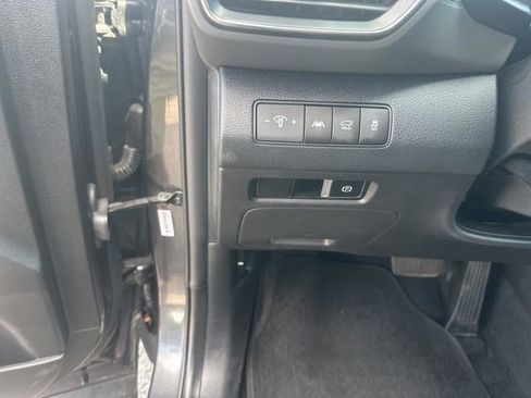 Used 2023 Hyundai Santa Fe SEL FWD image 18