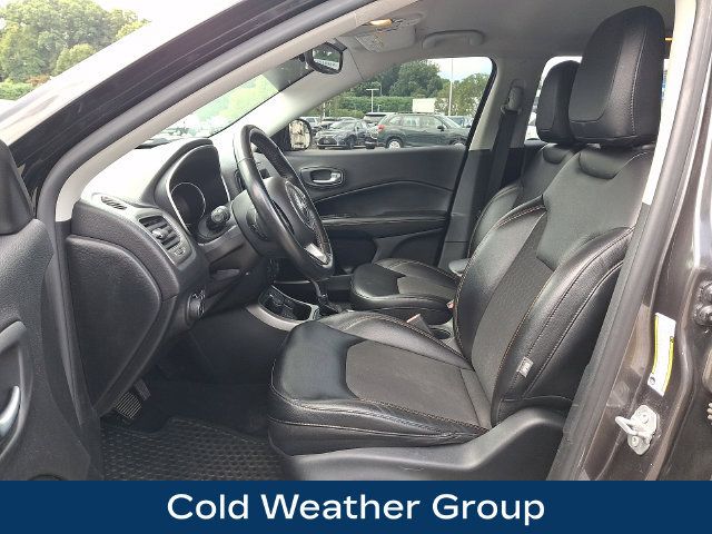 Used 2018 Jeep Compass Latitude w/ Popular Equipment Group AWD/4WD image 2