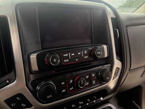 Used 2014 GMC Sierra 1500 SLT w/ SLT Crew Cab Value Package AWD/4WD image 32