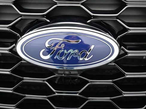 New 2026 Ford Explorer ST-Line w/ ST-Line Street Pack RWD image 29