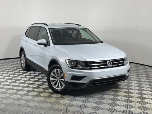 Used 2018 Volkswagen Tiguan S w/ 3rd Row Seat Package AWD/4WD image 2