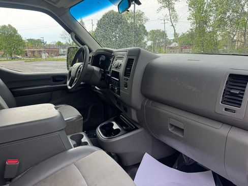 Used 2014 Nissan NV 2500 SV w/ Side & Curtain Airbag Package RWD image 40