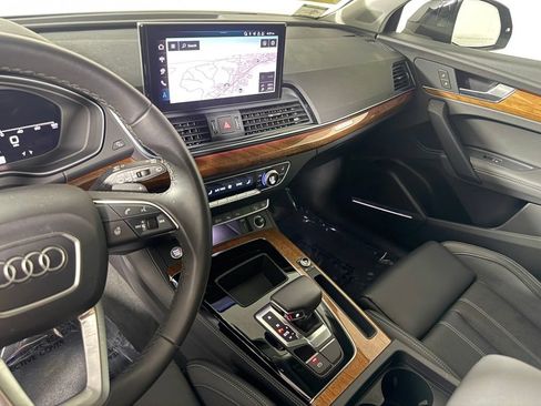 Used 2025 Audi Q5 Prestige w/ Prestige Package AWD/4WD image 17