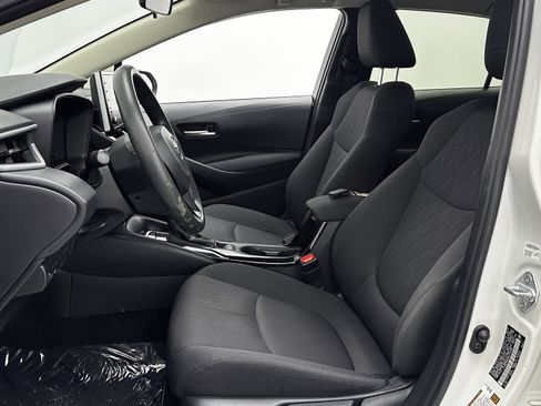 Used 2021 Toyota Corolla LE image 12