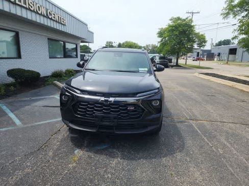 Used 2024 Chevrolet TrailBlazer RS w/ Convenience Package AWD/4WD image 4