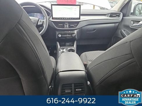 Used 2023 Ford Escape Active w/ Tech Pack #2 AWD/4WD image 4