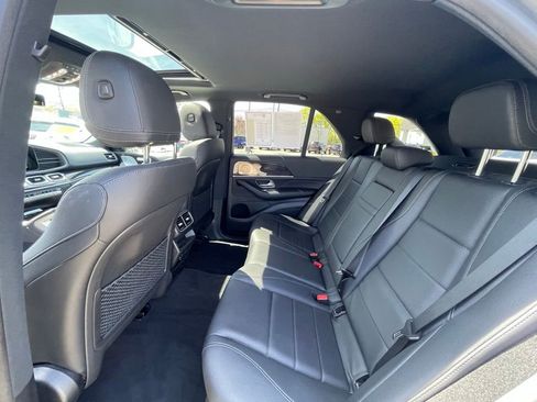 Used 2022 Mercedes-Benz GLE 350 4MATIC w/ Premium Package image 15