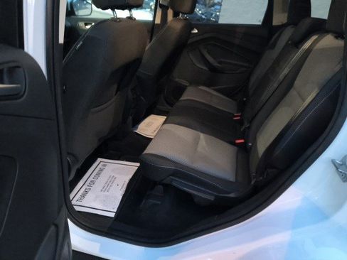 Used 2017 Ford Escape SE w/ SE Cold Weather Package image 13