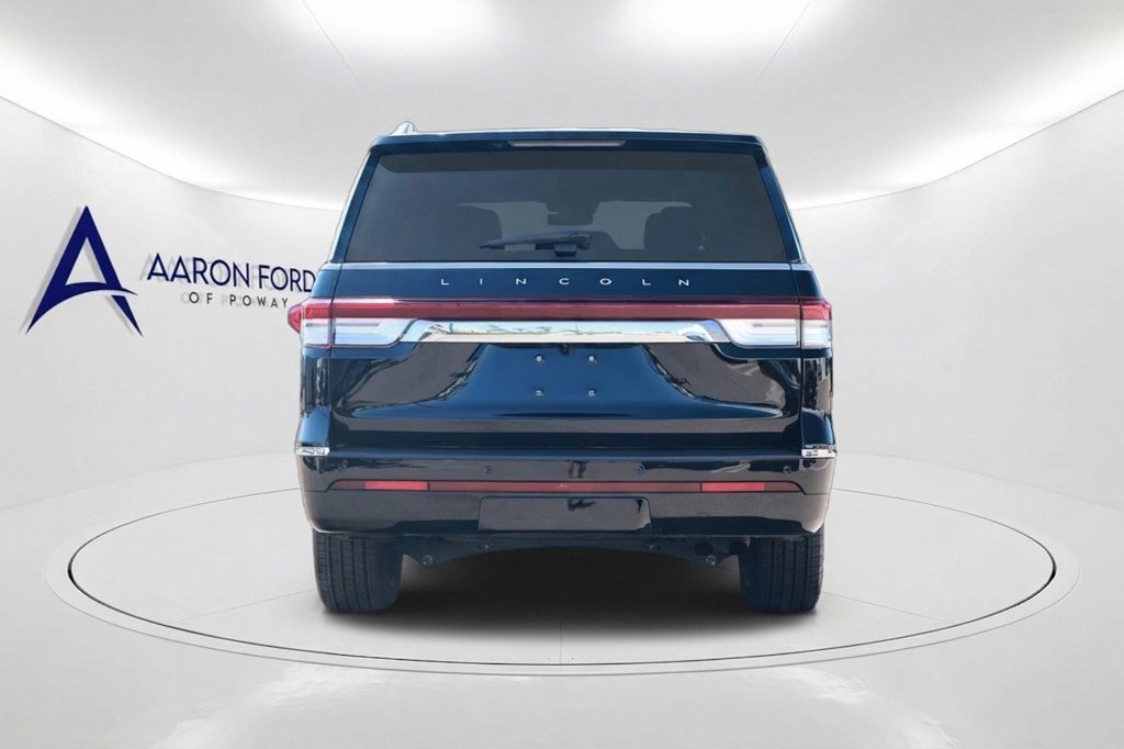Used 2024 Lincoln Navigator L Reserve AWD/4WD image 5