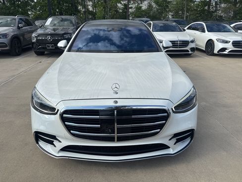 Used 2022 Mercedes-Benz S 500 4MATIC image 2