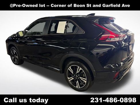 Used 2024 Mitsubishi Eclipse Cross SE AWD/4WD image 3