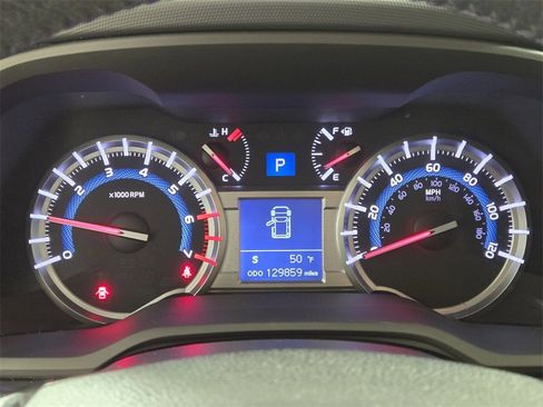 Used 2015 Toyota 4Runner SR5 image 34