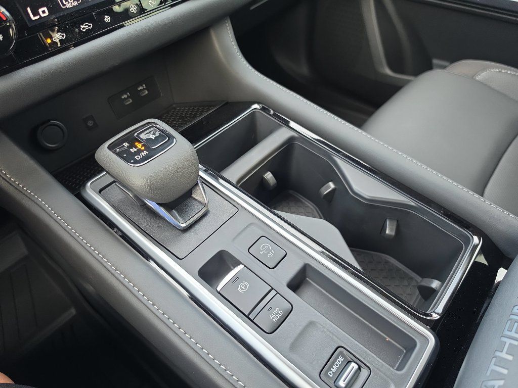 New 2026 Nissan Pathfinder SL FWD image 20