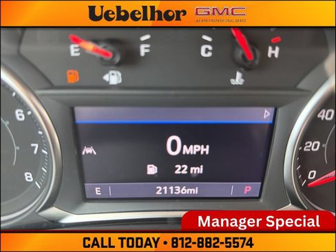Used 2024 GMC Terrain SLT AWD/4WD image 27