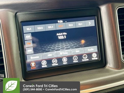 Used 2020 Dodge Charger SXT RWD image 21