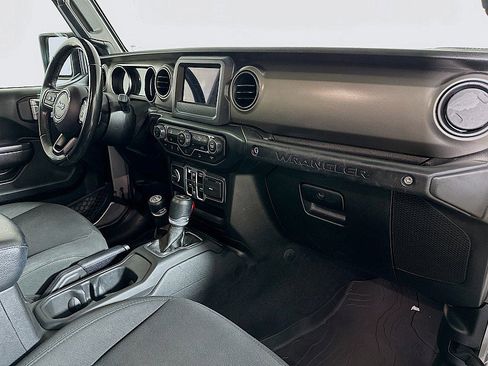 Used 2020 Jeep Wrangler Unlimited Sport S image 27