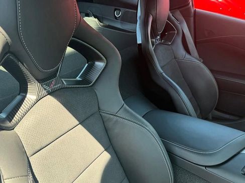 Used 2016 Chevrolet Corvette Z06 w/ 3LZ Preferred Equipment Group RWD image 10