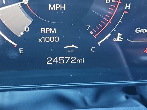 Used 2025 GMC Terrain Elevation image 22