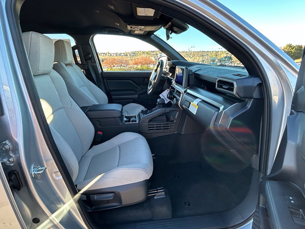 Used 2026 Toyota 4Runner SR5 AWD/4WD image 30