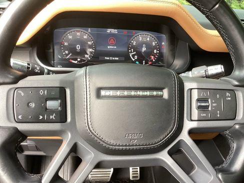 Used 2022 Land Rover Defender 110 X AWD/4WD image 21