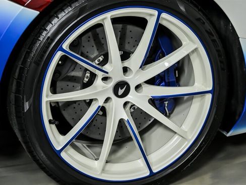 Used 2021 McLaren 720S Spider RWD image 16