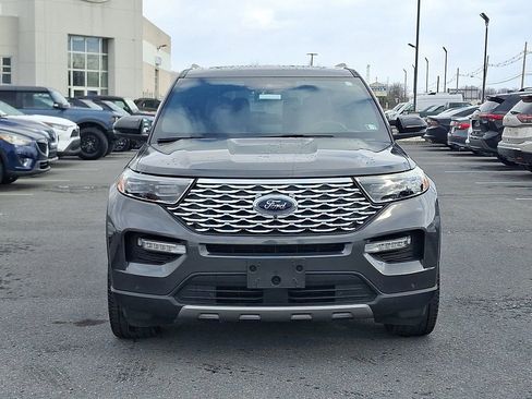 Certified 2020 Ford Explorer Platinum w/ Premium Technology Package image 2