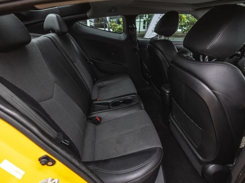 Used 2012 Hyundai Veloster w/ Style Pkg FWD image 25