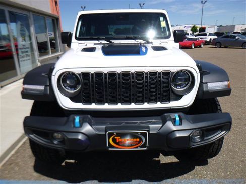 Used 2024 Jeep Wrangler Unlimited Rubicon 4xe AWD/4WD image 23