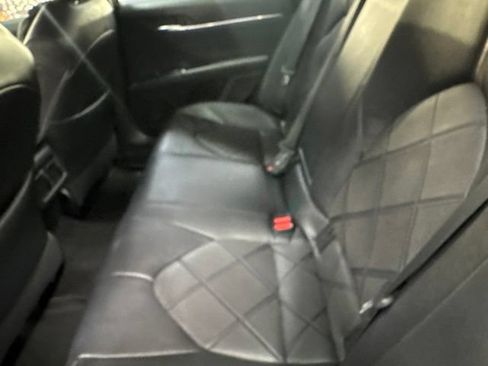 Used 2018 Toyota Camry XLE w/ Audio Package FWD image 12