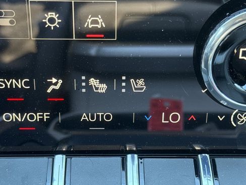 New 2027 GMC Terrain Denali w/ LPO, Black Badging Package AWD/4WD image 18