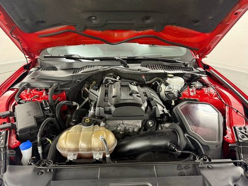 Used 2019 Ford Mustang EcoBoost w/ Black Accent Package image 28