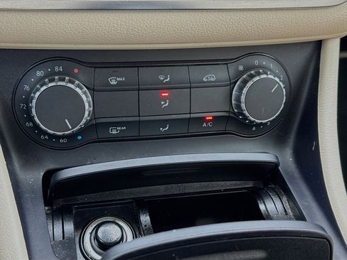 Used 2015 Mercedes-Benz GLA 250 image 10