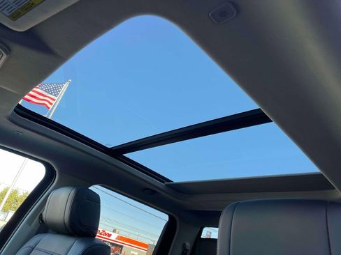 Used 2024 Toyota Tundra Limited image 34