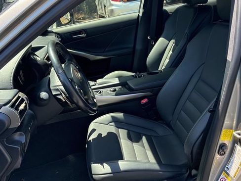 Used 2016 Lexus IS 350 RWD image 3