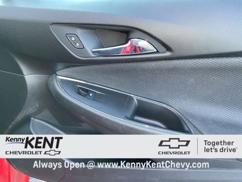 Used 2018 Chevrolet Cruze LS image 13