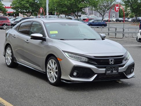 Used 2018 Honda Civic Sport Touring image 3