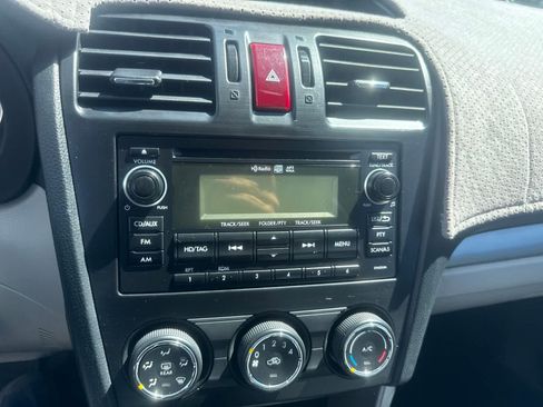 Used 2014 Subaru Forester 2.5i Premium w/ All-Weather Package AWD/4WD image 27