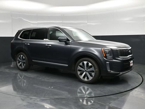 Used 2021 Kia Telluride S AWD/4WD image 3