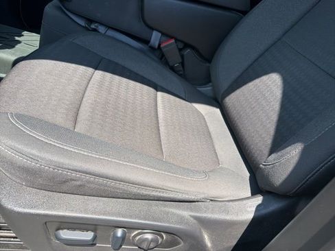 Used 2023 Chevrolet Silverado 2500 Custom w/ Custom Value Package image 12