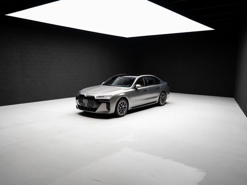 Used 2023 BMW 740i RWD image 80