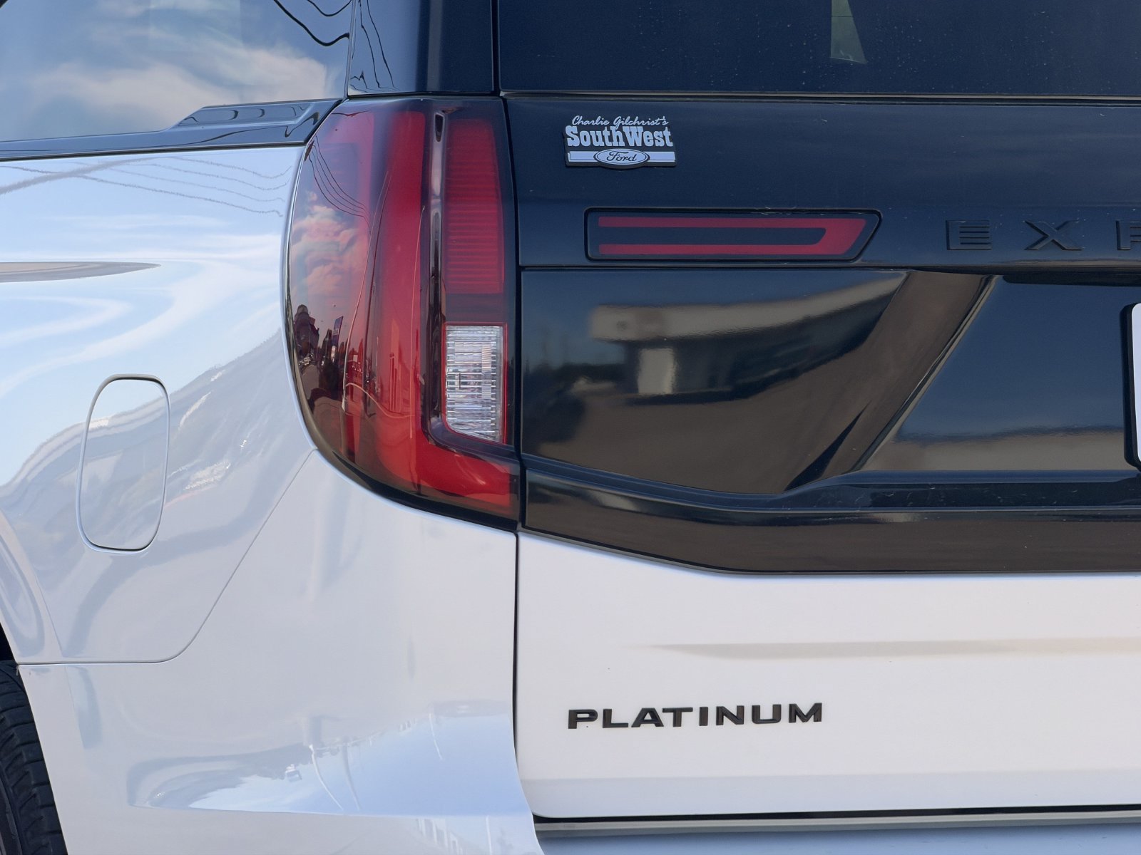 Used 2026 Ford Expedition Platinum w/ Stealth Appearance Package AWD/4WD image 11