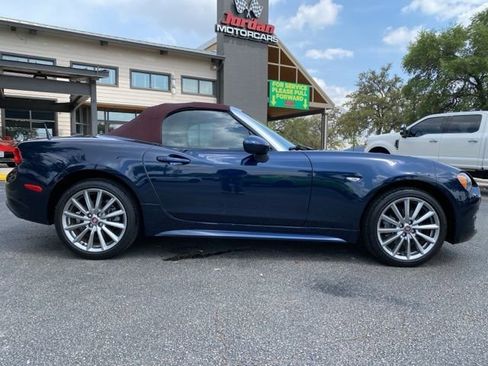 Used 2018 FIAT 124 Spider Lusso image 7