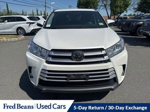 Used 2019 Toyota Highlander XLE AWD/4WD image 20