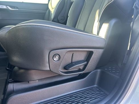 Used 2024 Hyundai Palisade Limited image 26
