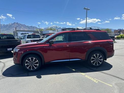 New 2026 Nissan Pathfinder Platinum w/ Cargo Package AWD/4WD image 6
