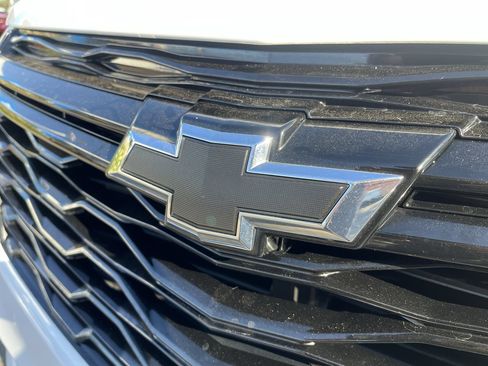 Used 2024 Chevrolet Equinox RS FWD image 29