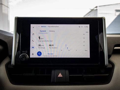 Used 2023 Toyota RAV4 XLE w/ Convenience Package image 4