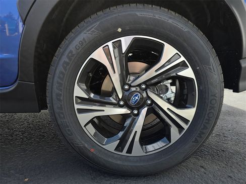 New 2025 Subaru Crosstrek 2.5i Premium image 6