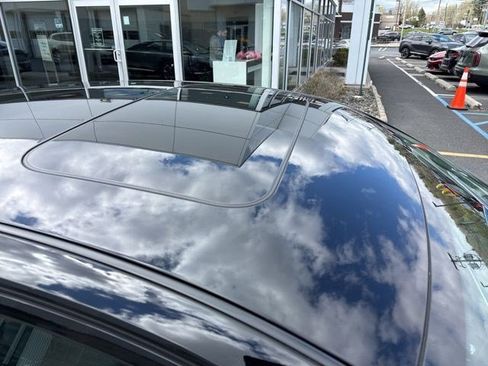 Used 2022 Nissan Altima 2.5 Platinum AWD/4WD image 6