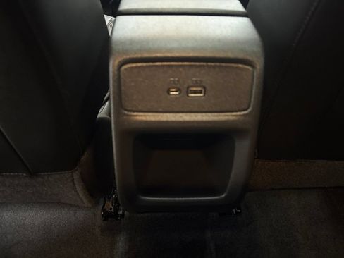 Used 2024 Chevrolet Trax RS w/ Sunroof Package FWD image 33